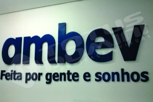 Logotipo Caixa Alta AMBEV